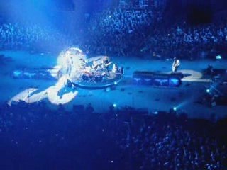 Metallica - Nothing Else Matters + Enter Sandman (LIVE)
