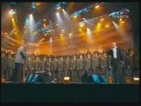 Alexandre Rosenbaum chante avec les Choeurs