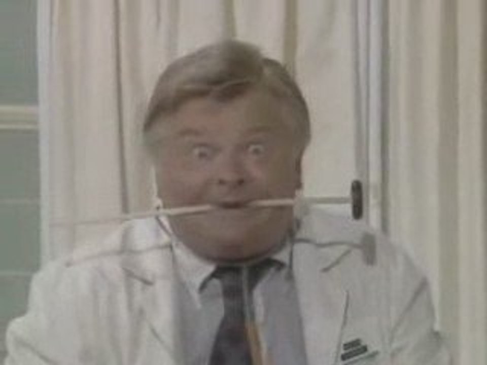 Benny Hill > Délire Hopital
