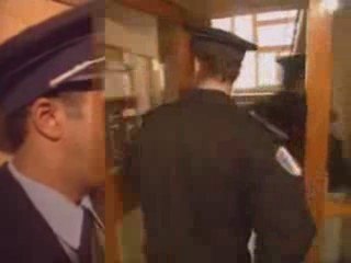 La Police et les inconnus