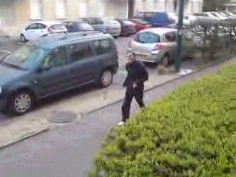 Le fou qui danse la samba à #CriC #91300