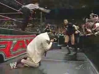 Orton frape le pere de cena