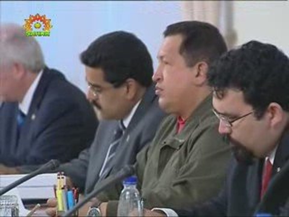 M. Ahmadinejad reçoit H. Chavez