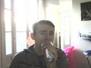 Wiwi égratigne "Tu ne me dois rien"