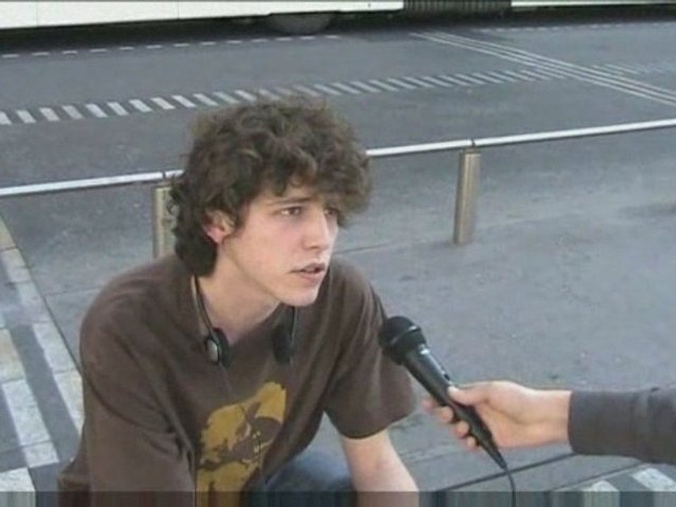 Micro trottoir: le projet de loi “Création et internet”