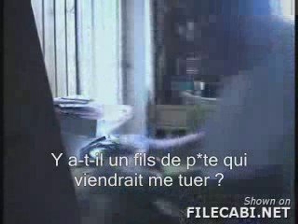 Un no life allemand s'excite sur son ordinateur