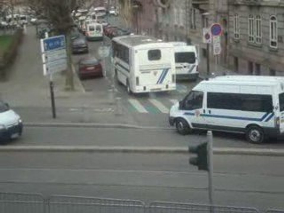 Depart des CRS ( Sommet de l'Otan )