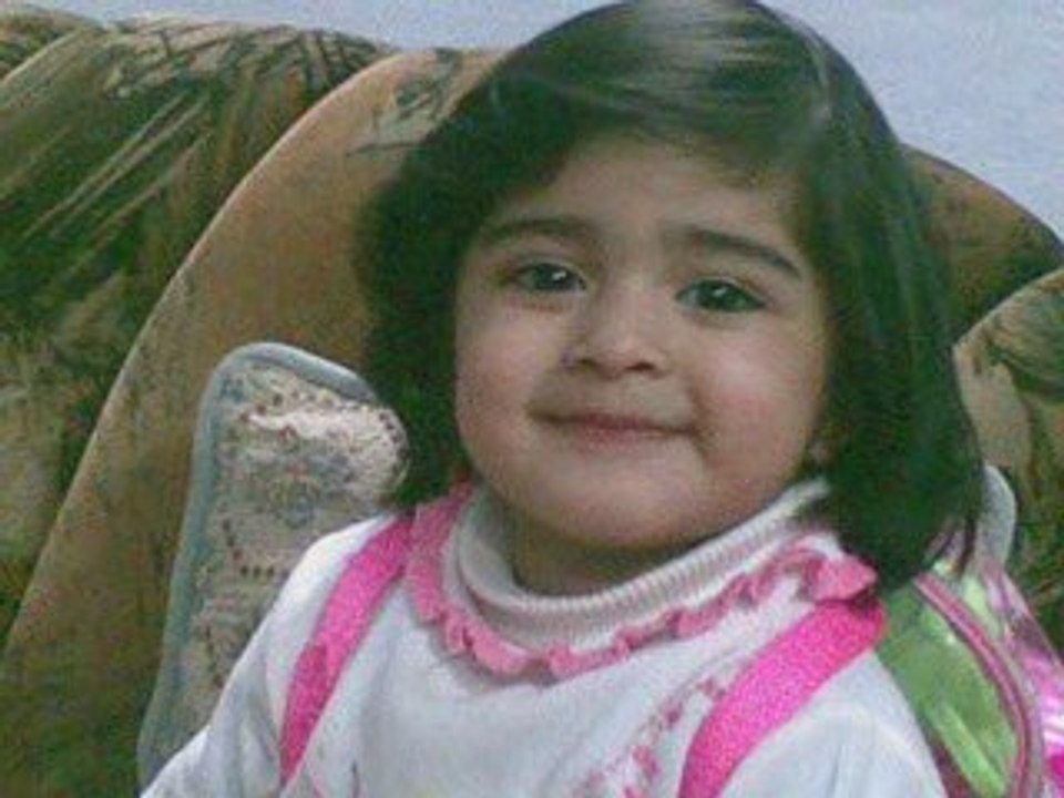 Zainab Bili