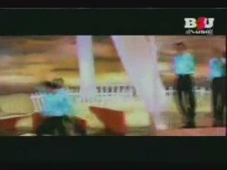 tum bin - Tumhare Siva Kuch Na