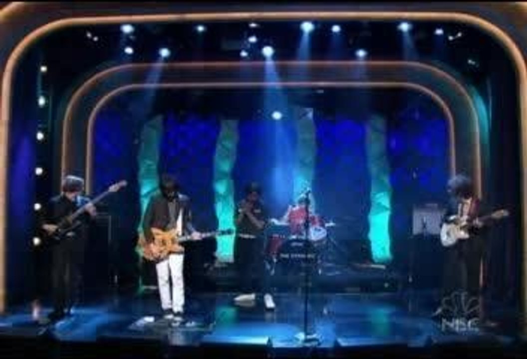 The Strokes - Reptilia (Live)