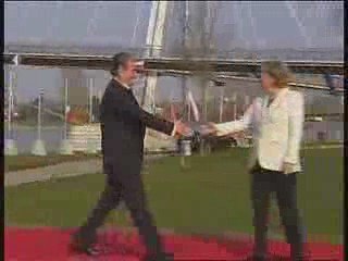 Berlusconitelefono20090404_figura di merda grandissima