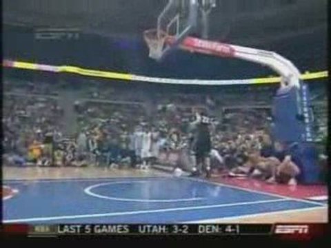 NCAA Slam Dunk Contest 2009 1st Round Highlights