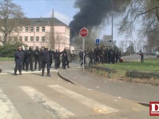 «Blacks Blocks» face aux forces de l'ordre