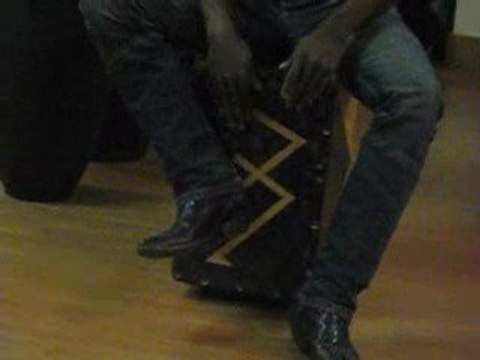 20090403 atelier percussions avec Miguel (7)