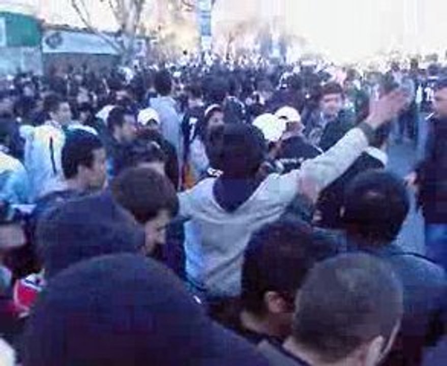 Bjk besiktas semt mesale sov otobusu beklerken 04.04.2009