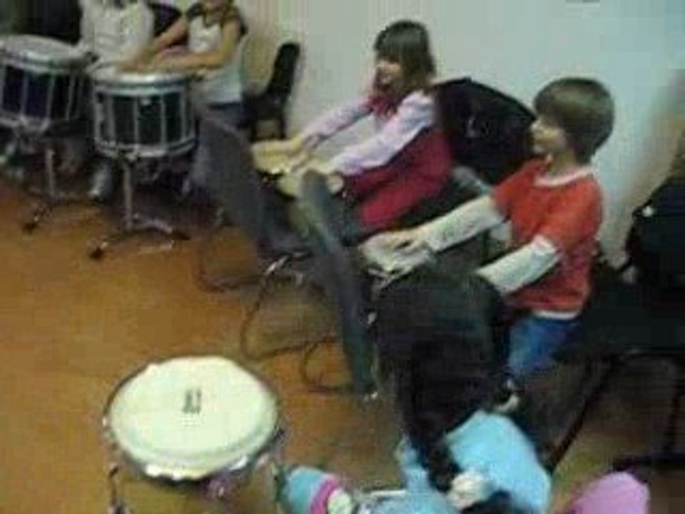 20090403 atelier percussions avec Miguel (11)