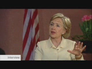 Clinton calls for stimulus and regulatory framework