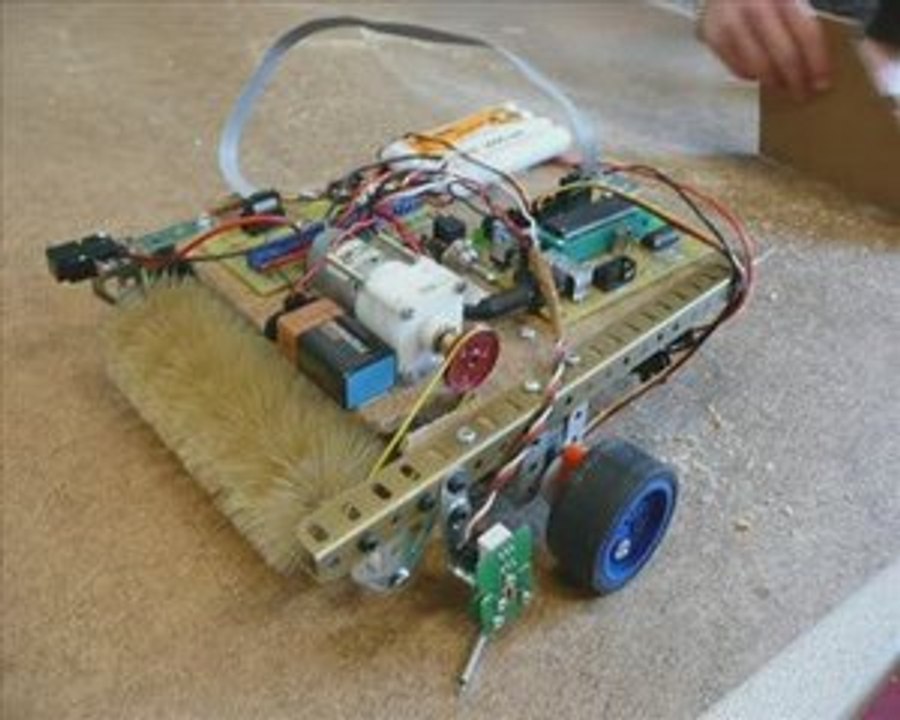 Robot ramasse-miettes   PPE 2009