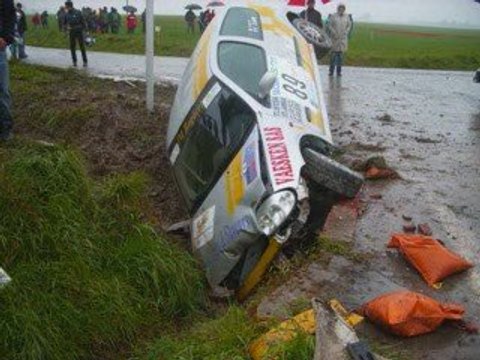 montage photos crash rallye de la lys 2008