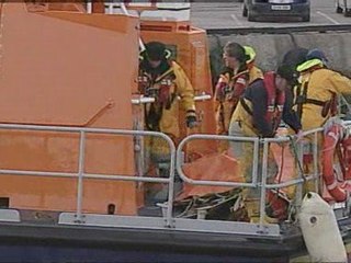 Chopper crash bodies and wreckage found