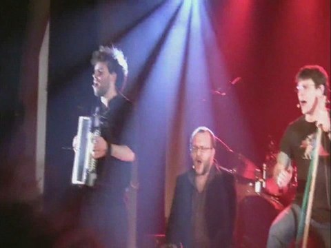 Les Garçons Trottoirs - a vot bon coeur