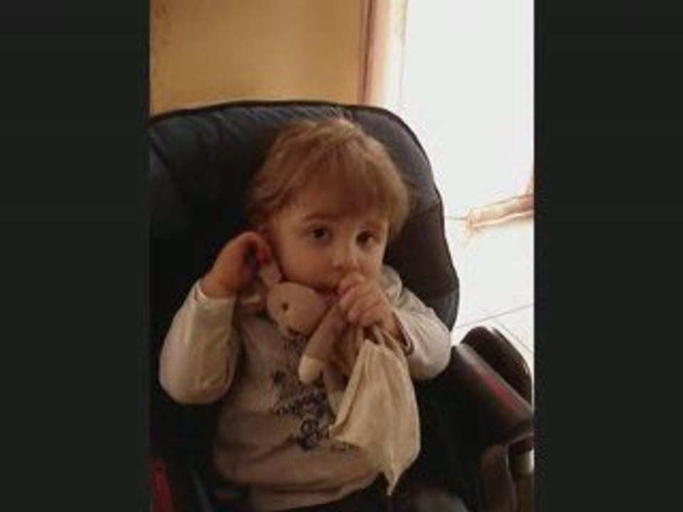 Les doigts dans le nez