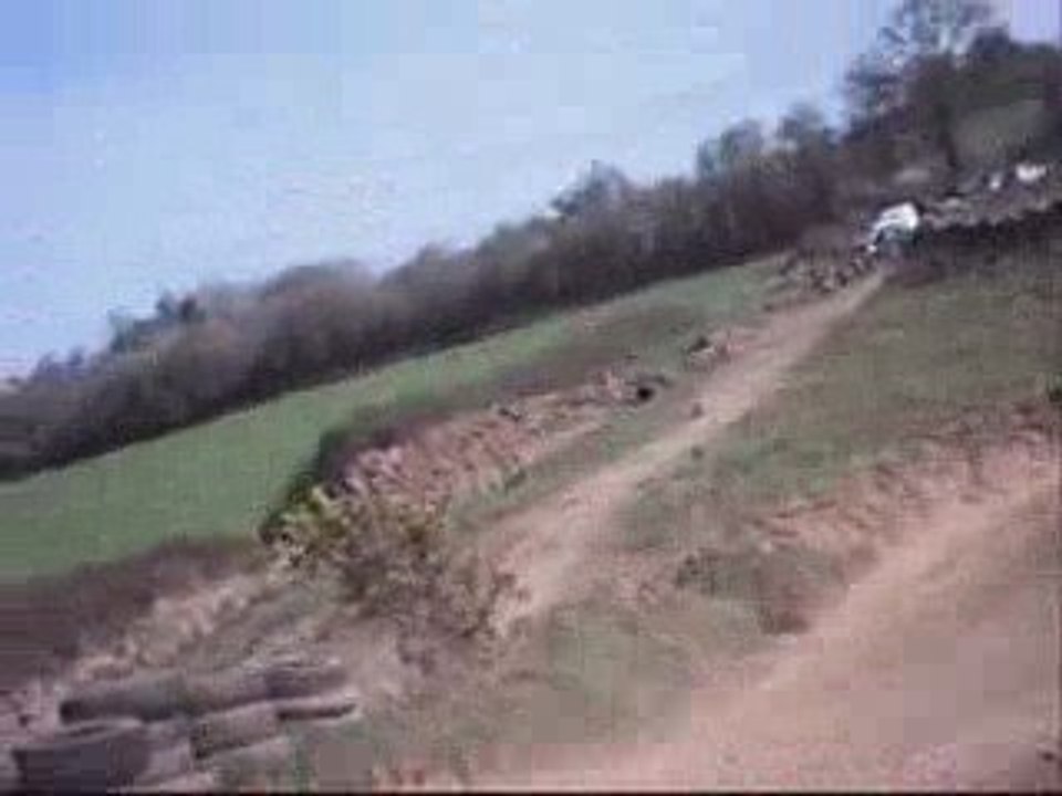 Matthew avec la camera embarquée avec pti fred