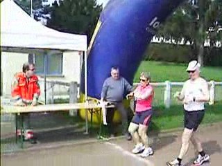 Arrivee des 2 derniers coureurs du Smivo 2009