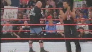 Stone Cold Steve Austin & The Rock Sing - Raw 2001