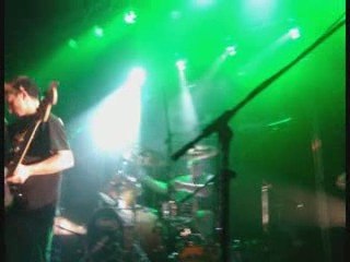 hate in front concert au jas rod