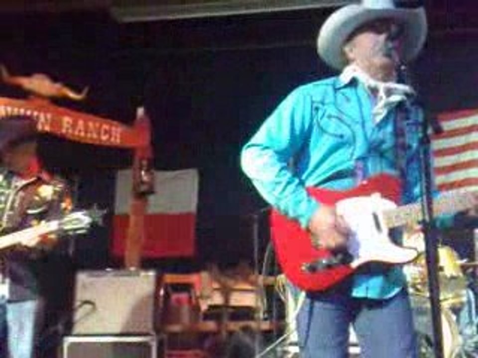 Gary p nunn en concert à romillé