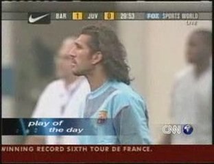 Arret de Rüstu Reçber dans Barça-Juventus