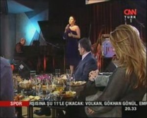 Askın susma çıplak sesle