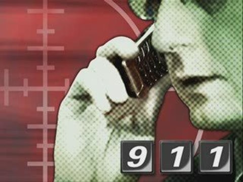 Woman calls 911 Locked in Car