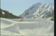 Saut à ski avec un atterrissage de boulet
