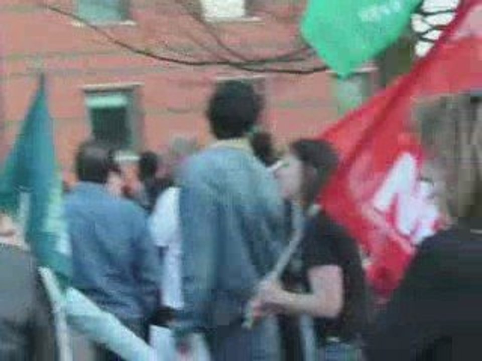 Eric Besson not Welcome