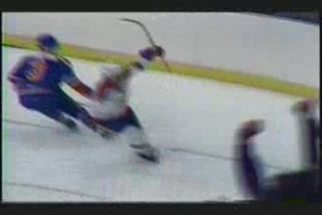 Wayne Gretzky's First Pro Goal