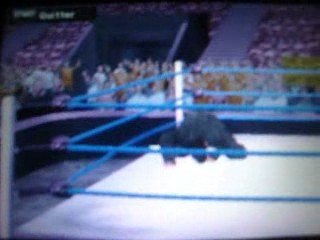 L'undertaker fait l'entré de mickies james