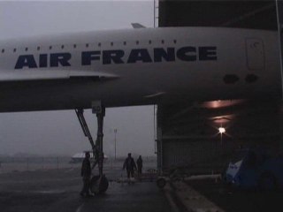 Concorde F-BTSD Sierra Delta "sortant" du Hall Concorde