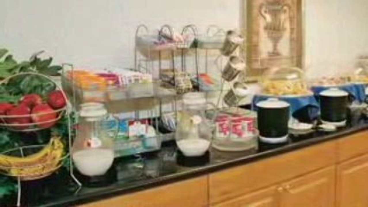 COMFORT SUITES WARNER ROBINS Video Tour