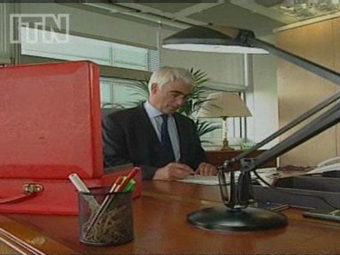 PM pledges green economic recovery