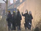 Strasbourg, manif anti OTAN : la police jette des pierres