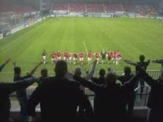 Spelers bedanken Jong MVV-Jong NAC