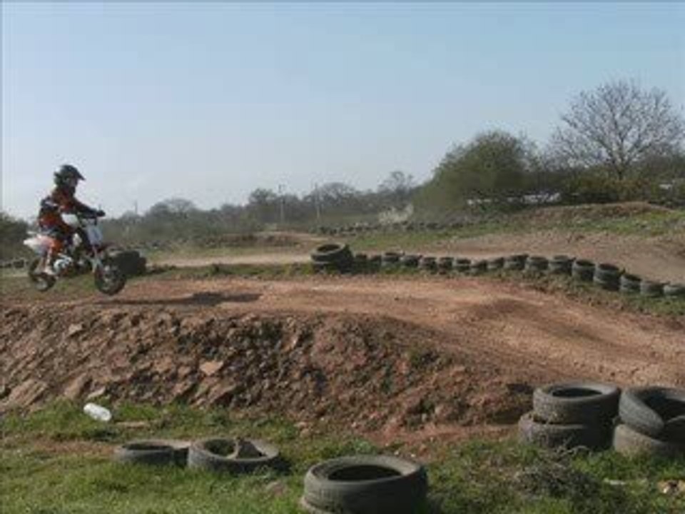 terrain dirt bike molay littry