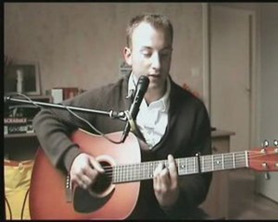 Israel Kamakawiwo'ole - Somewhere Over The Rainbow (cover)