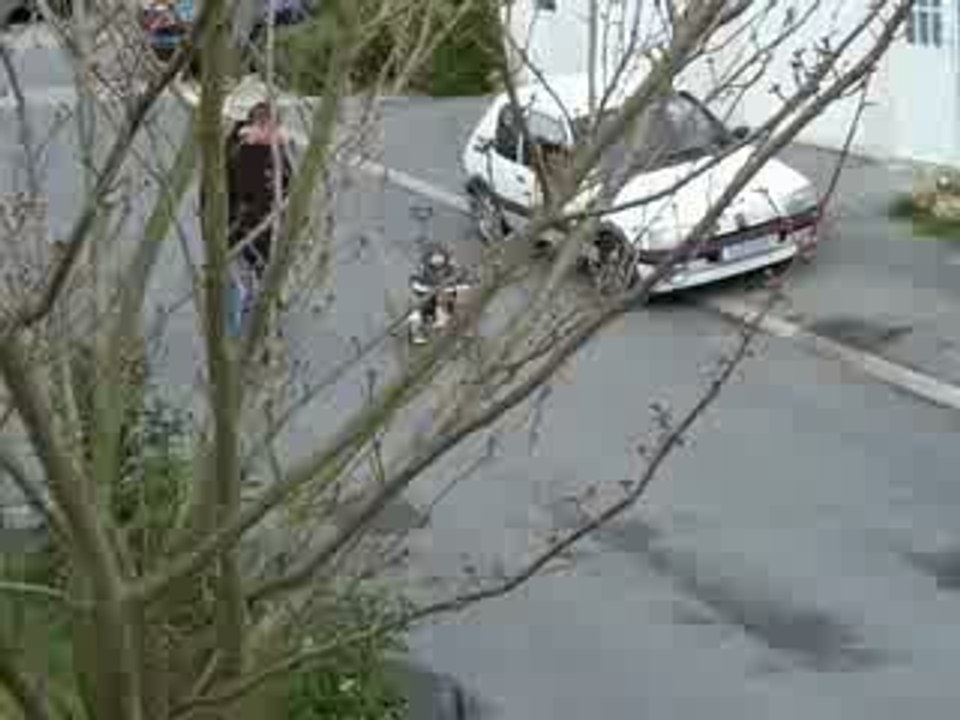 29 mars 2009, Sam fait du vélo pour la première fois