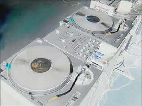 David Guetta feat Kelly Rowland - Love Takes Over