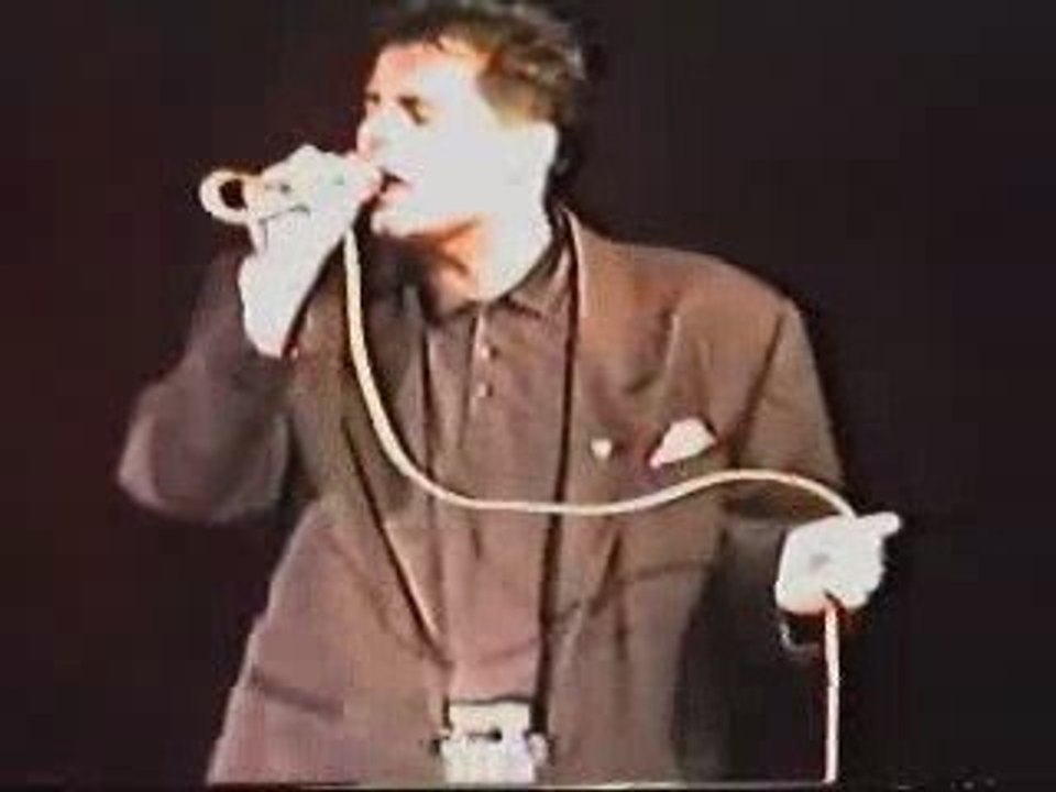 Popman & The Raging Bull - 'New Feelings' (live)