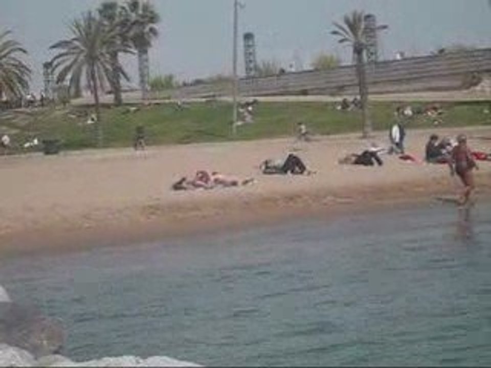 sumo a la plage, l'amour brille sous les étoiles