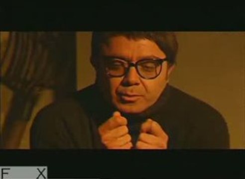 Kad et Olivier : L'homme qui murmurait aux culs des vaches